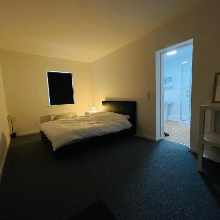 En-Suite For Family,Couple And Females Lancaster Eksteriør billede